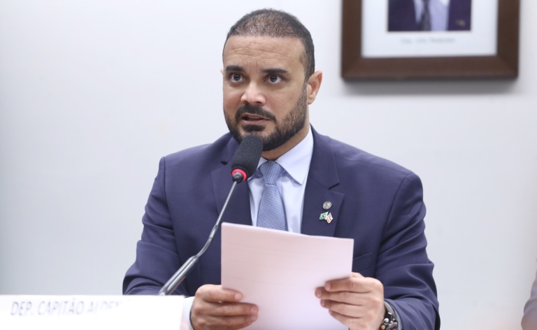 4b37a199-4a9e-40a3-9dc5-1eea57a546ef