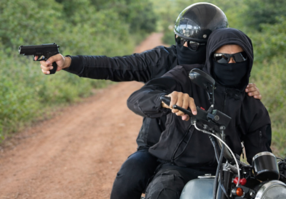 Motoqueiros-armados-05-800x533